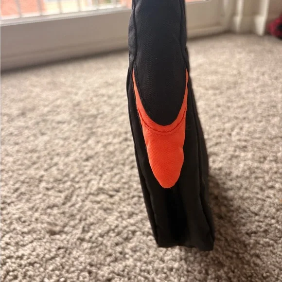 Baggu Swan Purse - Picture 3 of 5